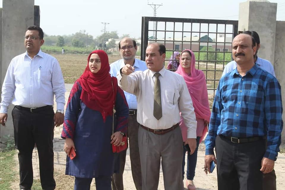 Invited as a guest speaker to deliver a lecture on Profitable dairy farming to DVM students, dairy professionals and para-veterinary staff by BZU University Multan, Pakistan